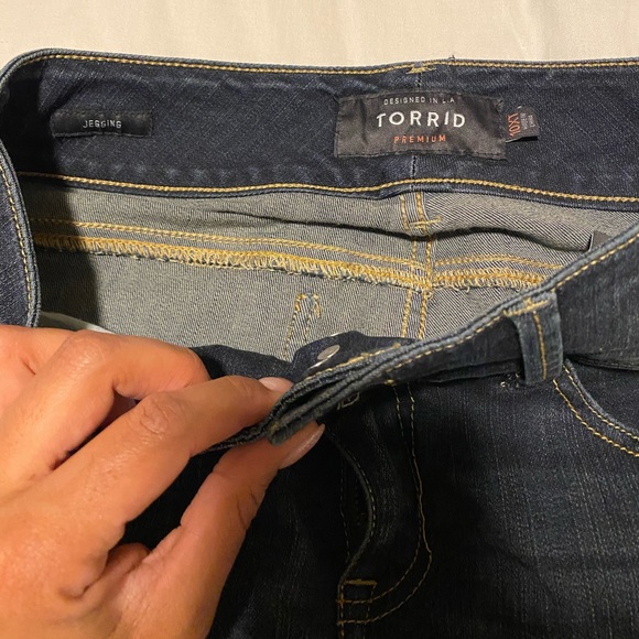 Lot of 2 Torrid Jeggings - Skinny Premium Stretch - Picture 7 of 7